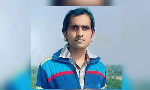 മാതാപിതാക്കള്‍ക്ക് മുന്നിലിട്ട് ആള്‍ക്കൂട്ടം ഓട്ടോ ഡ്രൈവറെ തല്ലിക്കൊന്നു