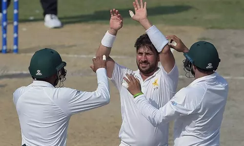 ഒരു ദിവസം പത്തു വിക്കറ്റ്; ചരിത്രനേട്ടവുമായി യാസിര്‍ഷാ