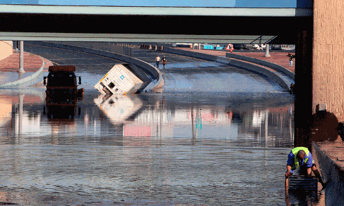 കുവൈത്തിലെ വെള്ളപ്പൊക്കം: അഴിമതി വിരുദ്ധ അതോറിറ്റി അന്വേഷണം ആരംഭിച്ചു