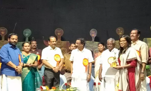 മീഡിയവൺ റിപ്പോർട്ടർ കൃപ നാരായണന് പട്ടികജാതി പട്ടിക വകുപ്പിന്റെ അവാർഡ്