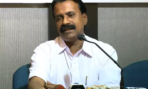 ഒറ്റപ്പാലത്തെ ഇടത്തോട്ട് തിരിച്ച ശിവരാമന്‍