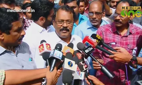 സന്നിധാനത്തെ സമരം സെക്കറട്ടറിയേറ്റിന് മുന്നിലേക്ക് സന്നിധാനത്തെ സമരം സെക്കറട്ടറിയേറ്റിന് മുന്നിലേക്ക്