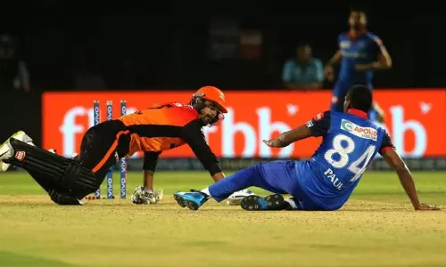 ‘വേണ്ട, അത് ഔട്ട് തന്നെ’: ശ്രേയസ് അയ്യര്‍ അപ്പീല്‍ പിന്‍വലിക്കാന്‍ തീരുമാനിച്ചതിന് പിന്നാലെ പന്തിന്റെ ഇടപെടല്‍ 