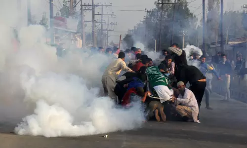 പത്ത് വര്‍ഷത്തിനുള്ളില്‍ കാശ്മീരില്‍ കൊല്ലപ്പെട്ടത് 3250 പേര്‍ 