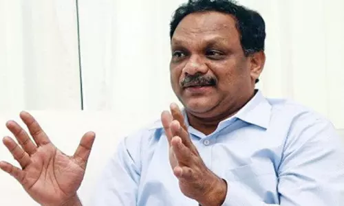 റവന്യു സെക്രട്ടറി പി.എച്ച് കുര്യന്‍റെ ഉത്തരവിന് ഹൈ കോടതി സ്റ്റേ