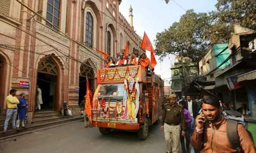 പ്രതീക്ഷിച്ചത് ലക്ഷംപേരെ; ആര്‍.എസ്.എസിന്റെ സങ്കല്‍പ് രഥ യാത്രയ്ക്ക് എത്തിയത് നൂറുപേര്‍മാത്രം