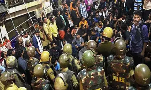 ശബരിമലയിലെ പ്രതിഷേധം: കുട്ടികളെ കവചമായി ഉപയോഗിച്ചവര്‍ക്കെതിരെ നടപടി