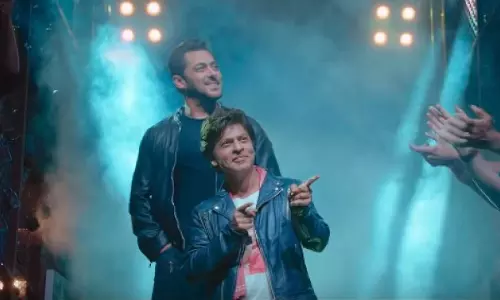 സല്‍മാനൊപ്പം ചുവട് വച്ച് ഷാരൂഖ് ഖാന്‍; സീറോയിലെ തകര്‍പ്പന്‍ പാട്ട് കാണാം