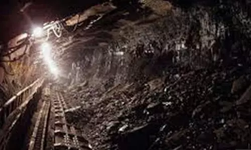 320 അടി ആഴമുള്ള ‘എലിമട’യില്‍ പ്രളയം ഇരച്ചെത്തി; കുടുങ്ങിപ്പോയ 13 പേര്‍ക്കായി തിരച്ചില്‍ തുടരുന്നു