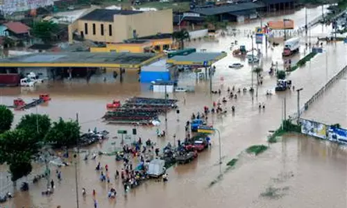 പ്രളയം: കേരളത്തിന് 3048 കോടി രൂപയുടെ കേന്ദ്ര സഹായം 