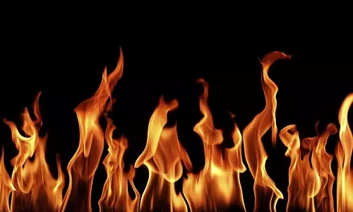 തൃശൂരില്‍ വീടിനുള്ളിലുണ്ടായ തീപിടിത്തത്തില്‍ രണ്ട് കുട്ടികള്‍ മരിച്ചു