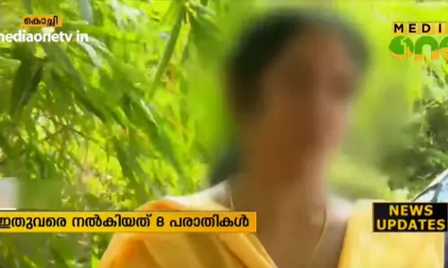 മൂന്നര വര്‍ഷമായി ഉപദ്രവിക്കുന്ന യുവാവിനെതിരെ വീട്ടമ്മ പരാതി നല്‍കിയിട്ടും നടപടിയില്ല