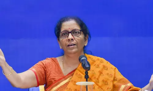 റഫാല്‍ ഇടപാടില്‍ ഭാഷാപ്രയോഗം കോടതി തെറ്റായി വ്യാഖ്യാനിച്ചെന്ന് നിര്‍മല സീതാരാമന്‍; പ്രതിരോധമന്ത്രിയുടെ വാദങ്ങള്‍ ഇങ്ങനെ...