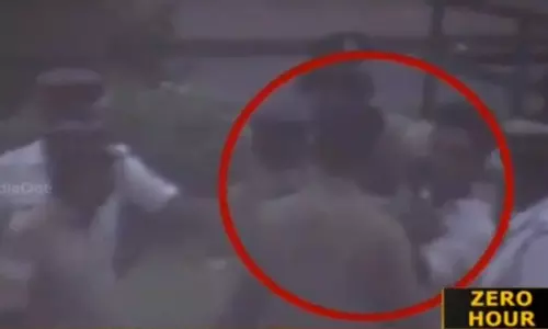 എസ്.എഫ്.ഐക്കാര്‍ പൊലീസുകാരെ മര്‍ദിക്കുന്ന ദൃശ്യങ്ങള്‍ പുറത്ത്