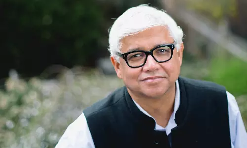 ബഹുസ്വരതയുടെ എഴുത്ത്