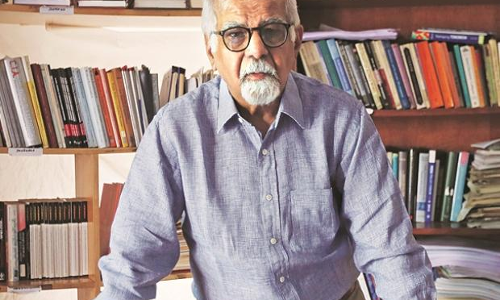 മോദിയുടെ സാമ്പത്തിക ഉപദേശ കൌണ്‍സിലില്‍ നിന്ന് സുര്‍ജിത് ബല്ല രാജി വെച്ചു