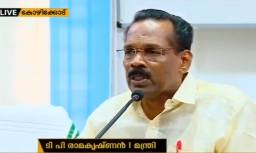 വനിത മതില്‍; സര്‍ക്കാര്‍ ജീവനക്കാര്‍ക്ക് അവധി നല്‍കാന്‍ തീരുമാനിച്ചിട്ടില്ലെന്ന് മന്ത്രി