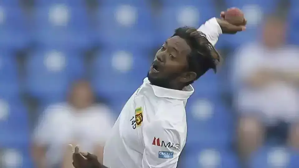 വിവാദ ബൗളിംഗ് ആക്ഷൻ; ശ്രീലങ്കൻ താരത്തിന് എെ.സി.സിയുടെ സസ്പെൻഷൻ വിവാദ ബൗളിംഗ് ആക്ഷൻ; ശ്രീലങ്കൻ താരത്തിന് എെ.സി.സിയുടെ സസ്പെൻഷൻ