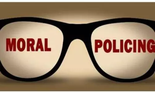 റാന്നിയിലേക്ക് പോവുകയായിരുന്ന കുടുംബത്തിന് നേരെ സദാചാരഗുണ്ടകളുടെ ആക്രമണം