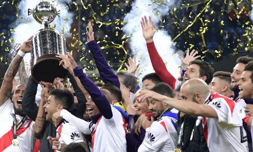 കോപ്പ ലിബര്ട്ടാഡോസ് കിരീടം റിവര്പ്ലേറ്റിന് കോപ്പ ലിബര്ട്ടാഡോസ് കിരീടം റിവര്പ്ലേറ്റിന്