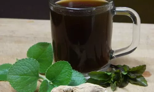 തീര്‍ഥാടകര്‍ക്ക് സൗജന്യ ചുക്കുകാപ്പിയും ബിസ്കറ്റുമായി കേരള പൊലീസ്