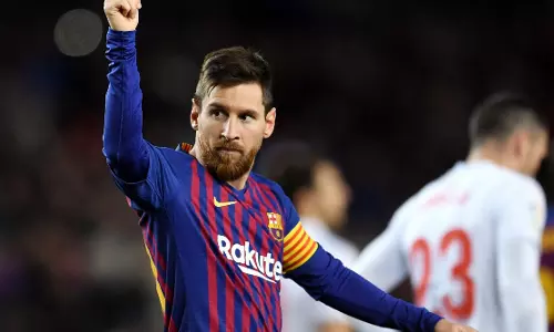 ‘പകരം’ വക്കാനില്ലാത്ത പ്രകടനം; നൂറ്റാണ്ടിലെ നേട്ടവുമായി മെസി