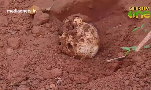 ഉണ്ണികുളം പഞ്ചായത്തിൽ മൃതദേഹങ്ങളോട് അനാദരവ് 