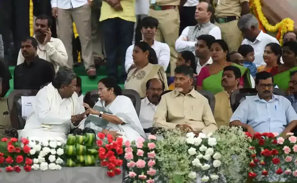 വിശാല സഖ്യത്തിന് നേതൃത്വം നല്‍കി ത്രിണമൂല്‍ കോണ്‍ഗ്രസ്