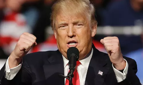 ട്രംപിനെ ‘കുരുക്കി’ ഓക്സ്ഫര്‍ഡ് സര്‍വകലാശാല