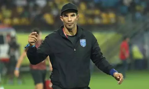 കേരള ബ്ലാസ്റ്റേഴ്സ് പരിശീലകന്‍ ഡേവിഡ് ജെയിംസ് രാജിവെച്ചു