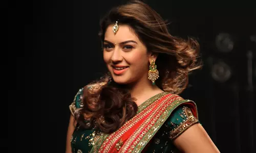 പുക വലിക്കുന്ന സന്യാസിനിയായി ഹന്‍സിക; ‘മഹാ’ വിവാദത്തില്‍