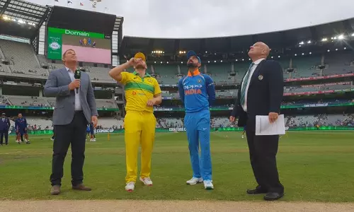 മൂന്നാം ഏകദിനം: ടോസ് നേടിയ ഇന്ത്യ ബൗളിങ് തെരഞ്ഞെടുത്തു 