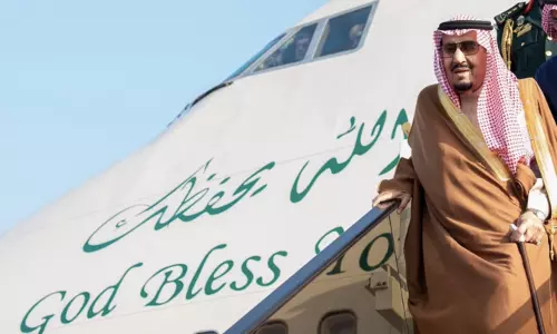 സൗദി ഭരണാധികാരി സൽമാൻ രാജാവ് ഈജിപ്തില്‍; വിവിധ വിഷയങ്ങള്‍ ചര്‍ച്ച ചെയ്യും