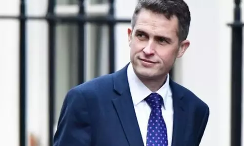 പശ്ചിമേഷ്യയിൽ സമാധാനം നിലനിർത്തുന്നതിൽ ഒമാന്‍ നിർണായക പങ്കാളിത്തമാണ് വഹിക്കുന്നതെന്ന് ബ്രിട്ടീഷ് പ്രതിരോധ സെക്രട്ടറി ഗവിൻ വില്ല്യംസൺ