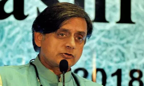 യുദ്ധസമയത്തെ തെരഞ്ഞെടുപ്പ് ഭരണകക്ഷിക്ക് അനുകൂലമാകാമെങ്കിലും പാക്കിസ്ഥാന് മറുപടി നല്‍കേണ്ടത് അനിവാര്യമാണെന്ന് ശശി തരൂര്‍ എം.പി