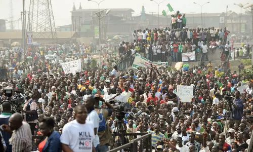 പ്രസിഡന്റ് തെര‍ഞ്ഞെടുപ്പിന് മണിക്കൂറുകള്‍ ശേഷിക്കെ നൈജീരിയയില്‍ അജ്ഞാതന്റെ ആക്രമണം; 66 പേര്‍ കൊല്ലപ്പെട്ടു