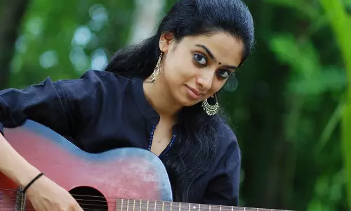 പ്രിയതമന്റെ വഴിയെ ഗൗതമിയും; സംവിധായികയുടെ കുപ്പായമണിഞ്ഞ് താരം