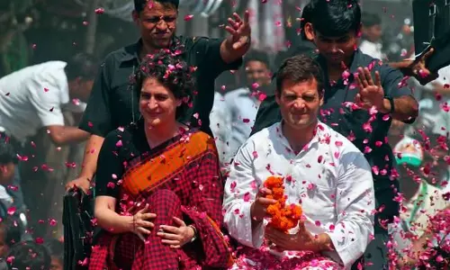 പൂജ്യവും പൂജ്യവും ചേര്‍ന്നാല്‍ പൂജ്യം: രാഹുലിനെയും പ്രിയങ്കയെയും പരിഹസിച്ച് യോഗി 