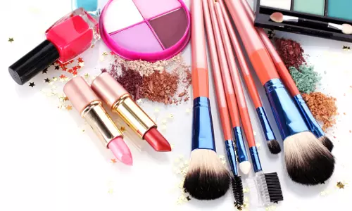 കുവൈത്തിൽ ആസ്​ബസ്​റ്റോസ്​ അടങ്ങിയ സൗന്ദര്യവർധക വസ്തുക്കള്‍ നിരോധിച്ചു