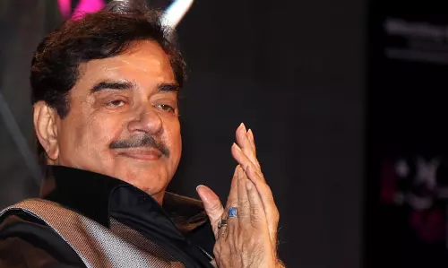 കേന്ദ്രത്തില്‍ അരങ്ങേറുന്നത് ഏകാംഗ നാടകമെന്ന് ശത്രുഘ്നന്‍ സിന്‍ഹ