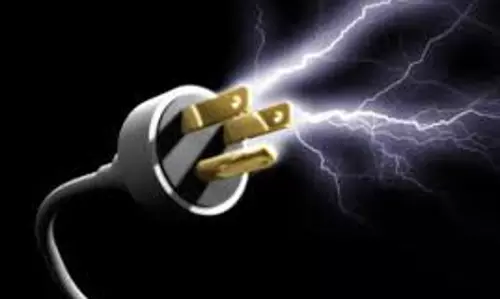 വന്‍കിട ഉപഭോക്താക്കള്‍ക്ക് വൈദ്യുതി റഗുലേറ്ററി കമ്മീഷന്റെ ഇളവ്: ഗാര്‍ഹിക ഉപഭോക്താക്കള്‍ക്ക് തിരിച്ചടി