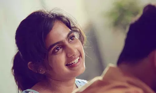 ഞാന്‍ പ്രകാശനിലെ ടീന മോള്‍; സിനിമാ വിശേഷങ്ങളുമായി ദേവിക സഞ്ജയ്