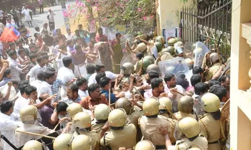 കാസര്‍കോട് ജില്ലയുടെ വടക്കന്‍ ഭാഗങ്ങളില്‍ സാമുദായിക കലാപമുണ്ടാക്കാന്‍ സംഘ്പരിവാര്‍ ശ്രമമെന്ന് സി.പി.എം