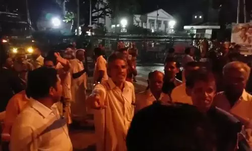 ശബരിമല: തലസ്ഥാനത്ത് തെരുവുയുദ്ധം