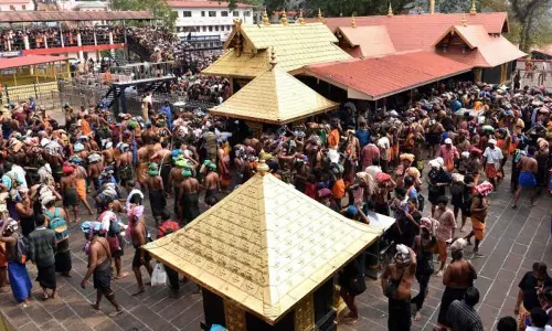 ശബരിമല കര്‍മസമിതി നടത്തിയ പ്രകടനത്തിന് നേരെയുണ്ടായ കല്ലേറില്‍ പരിക്കേറ്റയാള്‍ മരിച്ചു