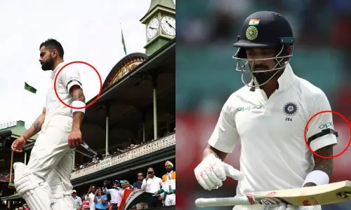 പിങ്ക് ടെസ്റ്റിന് ഇന്ത്യ- ഓസീസ് കളിക്കാരിറങ്ങിയത് കറുത്ത ബാന്‍ഡ് ധരിച്ച്