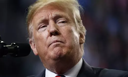 ഒടുവില്‍ പ്രസിഡന്റ് ട്രംപ് വഴങ്ങി; അമേരിക്കയില്‍ അഞ്ച് ആഴ്ചയായി തുടരുന്ന ട്രഷറി സ്തംഭനം അവസാനിച്ചു