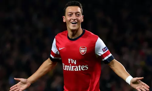 മുസ്​ലിം ലൈവ്​സ്​ മാറ്റർ ഉയിഗൂർ വിഷയത്തില്‍ പിന്തുണക്കാത്തതില്‍ ആഴ്‍സനലിനെ വിമര്‍ശിച്ച് ഓസില്‍