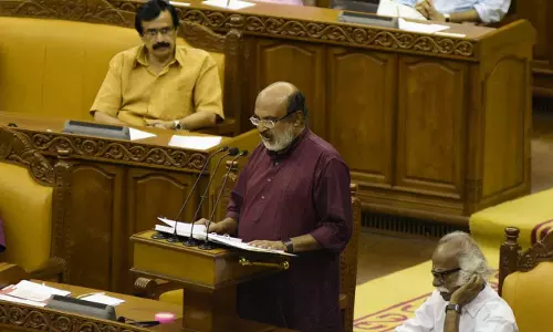 സെസ്, നികുതി വര്‍ദ്ധനവ്; വിഭവ സമാഹരണം ലക്ഷ്യമിട്ട് തോമസ് ഐസകിന്റെ ബജറ്റവതരണം