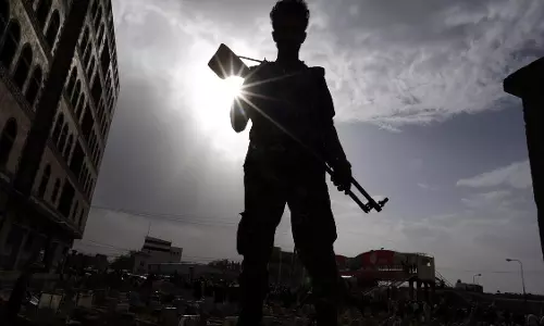 സെെനിക പരേഡിനെ ലക്ഷ്യമാക്കി ഹൂതി അക്രമണം; യമനില്‍ അറ് സെെനികര്‍ കൊല്ലപ്പെട്ടു